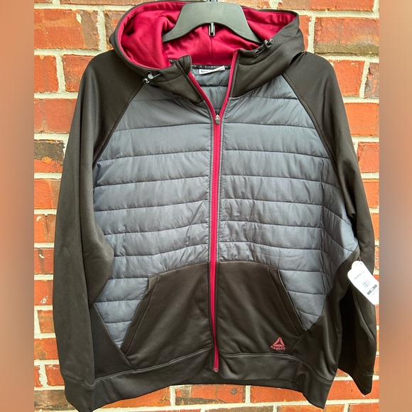 NWT Reebok Men’s Long Sleeve Full Zip Puffer Jacket Black/Gray/Red. Size 3XL - Picture 1 of 4